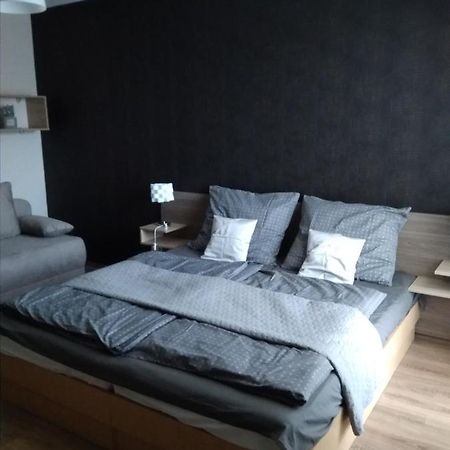 Karospool Apartman Zalakaros Exteriör bild