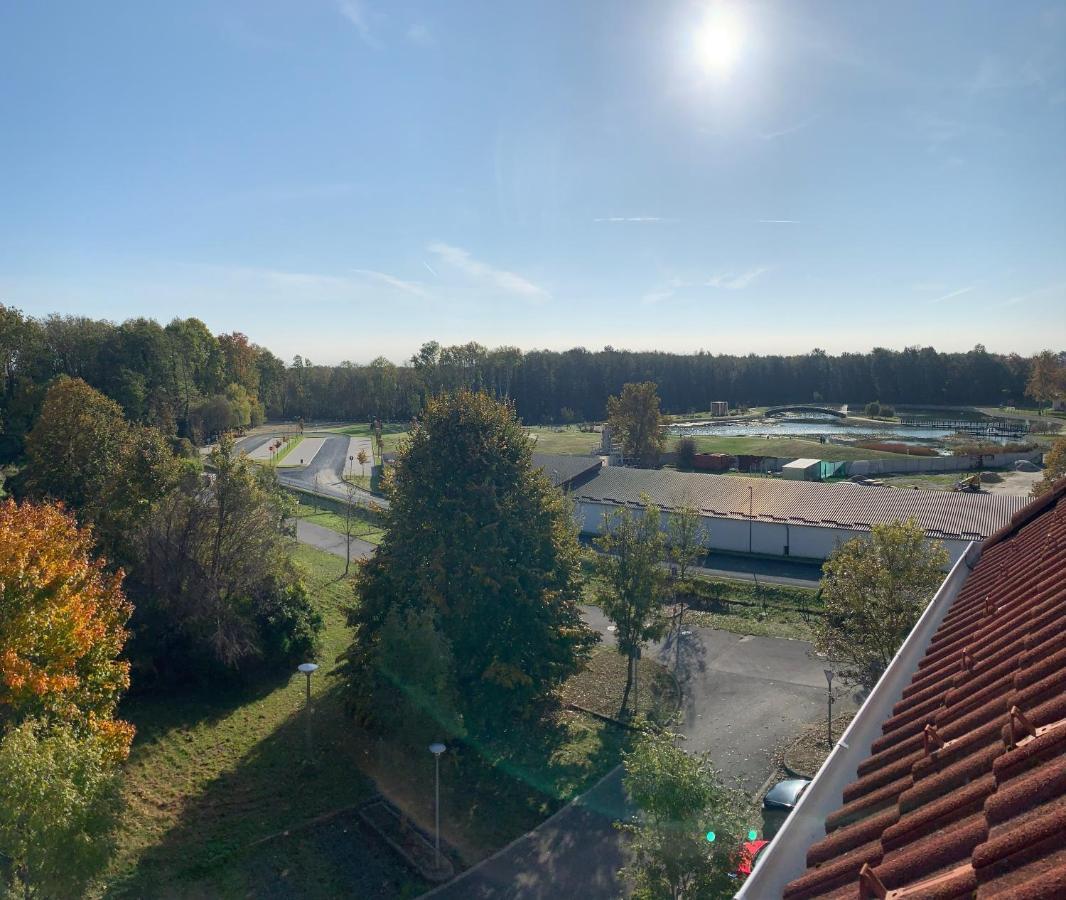 Karospool Apartman Zalakaros Exteriör bild